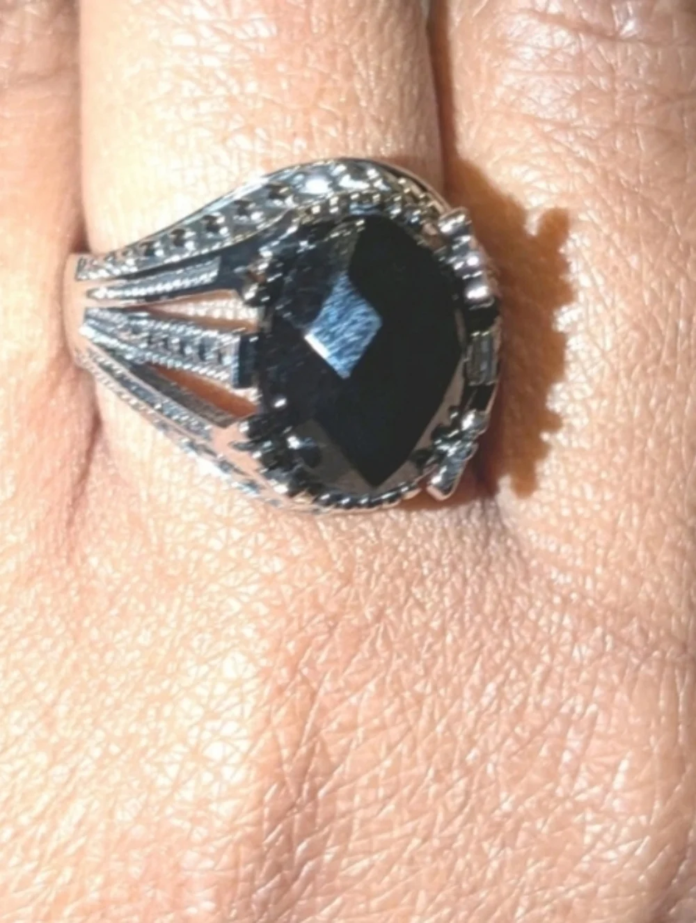 Mens Black Simulated Onyx Ring Silver Plated Size 10 Oval Statement Gothic Ring